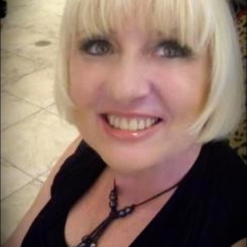 Meet your Posher, Deborah